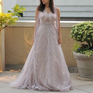 Elegant Evening Gown in Shimmering Pink/Silver